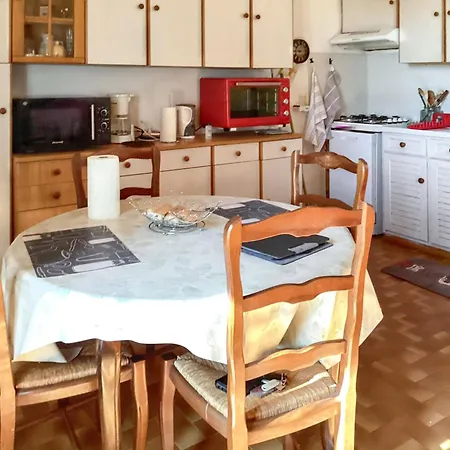 Casa de Férias Maison De Charme à Avec Jardin Et Vue Montagne