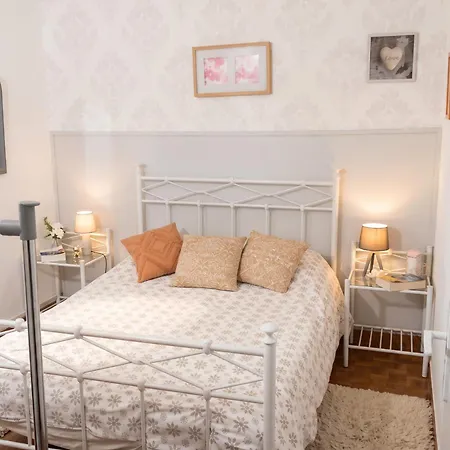 Holiday home Maison De Charme A Avec Jardin Et Vue Montagne Vacheres