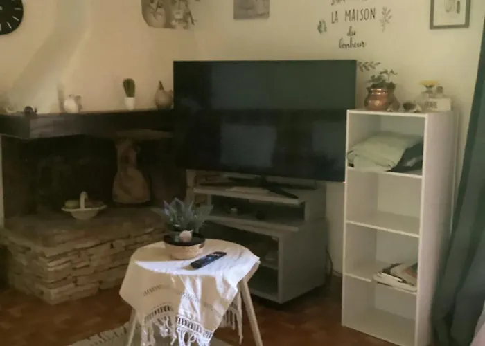 Maison De Charme A Avec Jardin Et Vue Montagne Holiday home